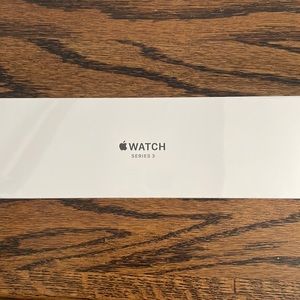 Apple Watch Series 3 (GPS, 42mm) - Silver Aluminum Case